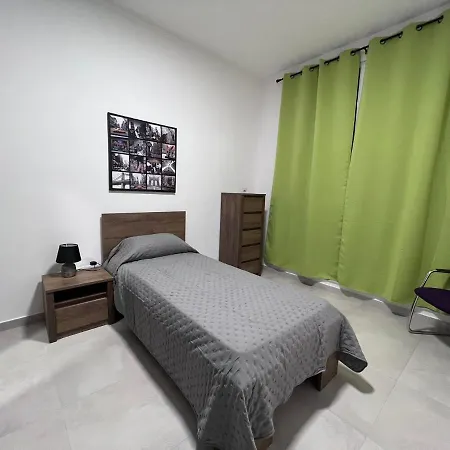 Apartment Zenia Court *