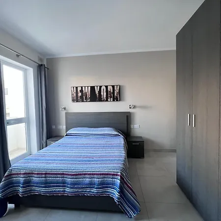 Apartment Zenia Court